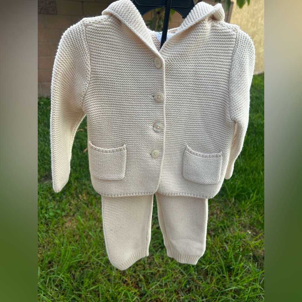 GAP Cream Knit Baby Outfit 12/18 months